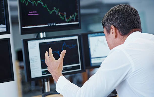 Why Every Successful Trader Needs a Great Operations Team Behind Them